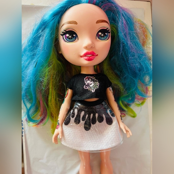 Rainbow HighRainbow High Rainbow Surprise 14-inch doll – Rainbow Dream Doll - Picture 3 of 10